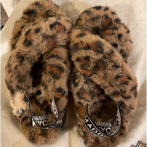 Madden NYC - Picture 2 of 4